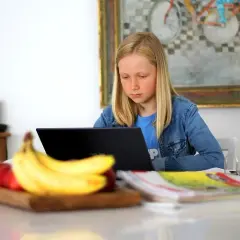 Zdalne nauczanie w krajach: gdzie edukacja online zdobywa popularność?
