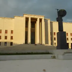 Sapienza uniwersytet rzymski - historia, programy i znani absolwenci
