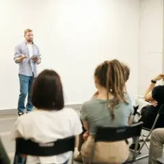 Czy po studiach podyplomowych można uczyć w szkole średniej? Sprawdź wymagania