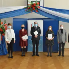 Ile wynosi nagroda kuratora oświaty? Sprawdź, co możesz zyskać