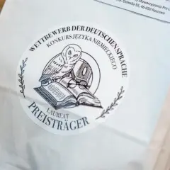 Co to jest działalność kulturalno-oświatowa i jakie ma znaczenie?